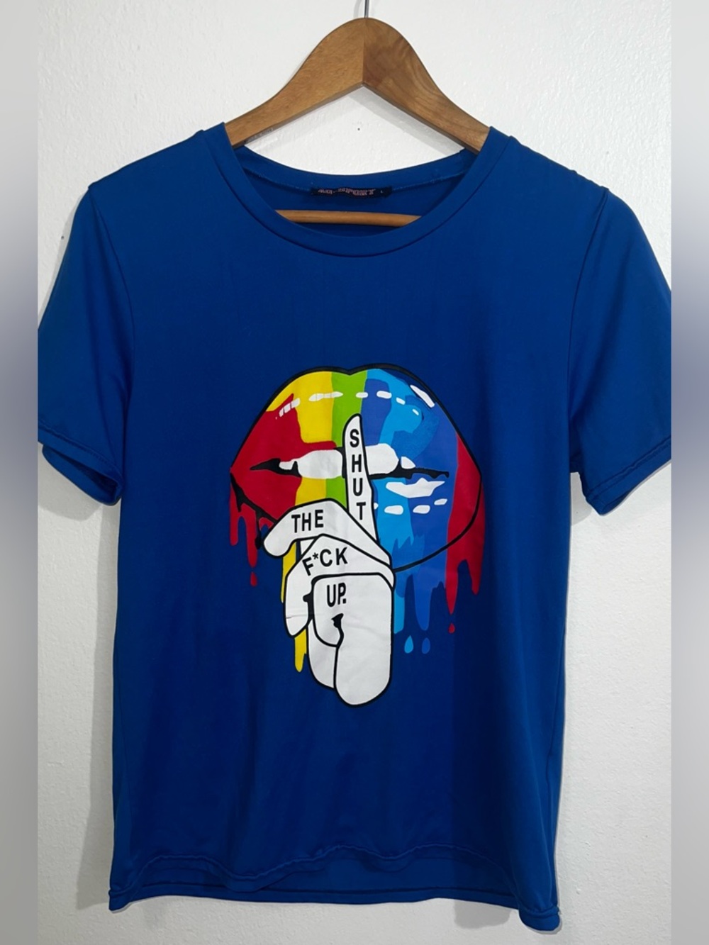 Blue Graphic Short-Sleeve Tee with Colorful Lips Print - Picture 2 of 4